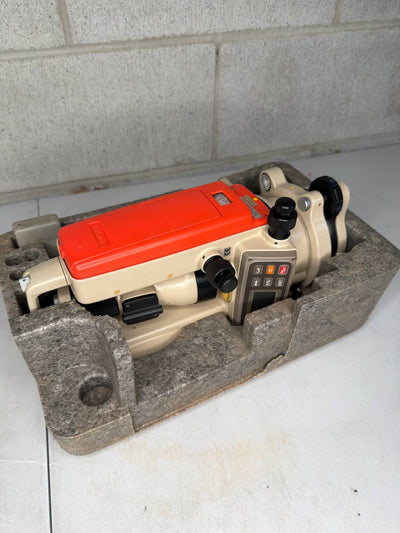 NOS PENTAX JAPAN ETH-120F ELECTRONIC THEODOLITE